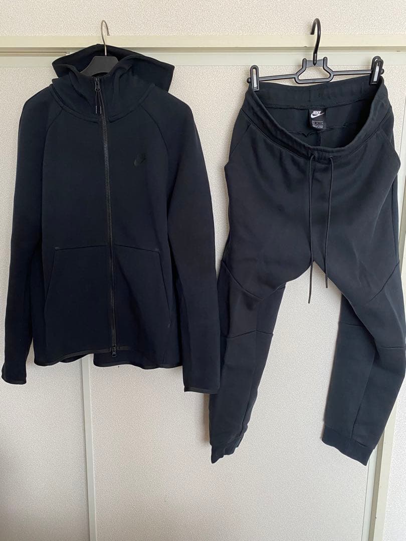 NIKE テックフリース 黒 L 上下セットアップ 安心の関税込☆Nike☆テックフリース 上下 セットアップ (Nike