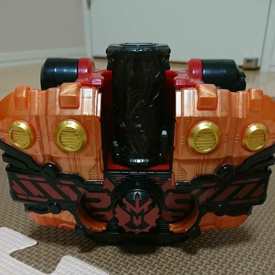 仮面ライダービルド DXクローズマグマナックル