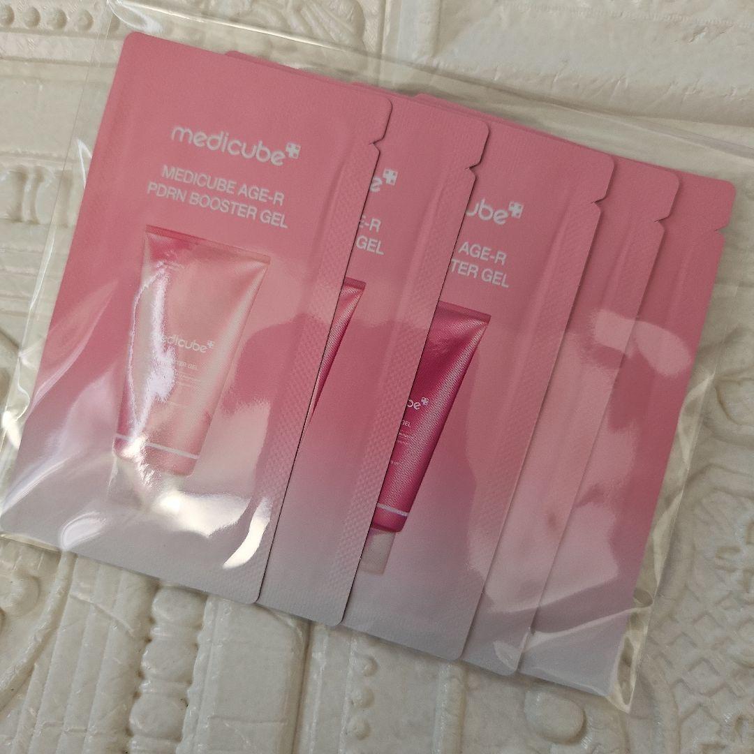 新品 入手困難 medicube ブースタープロ 美顔器 エンジェル