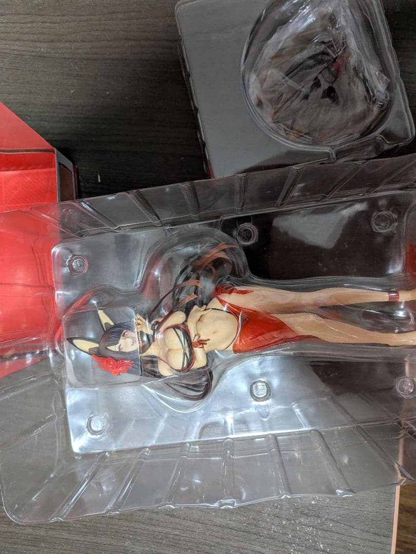 WAVEのアズールレーン赤城フィギュア