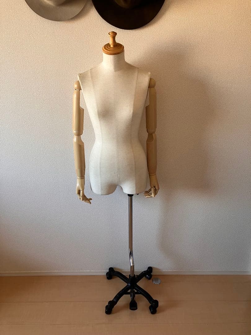 TOKYO KIIYA 婦人用トルソー 高さ調整 可動式 キャスター付 マネキン