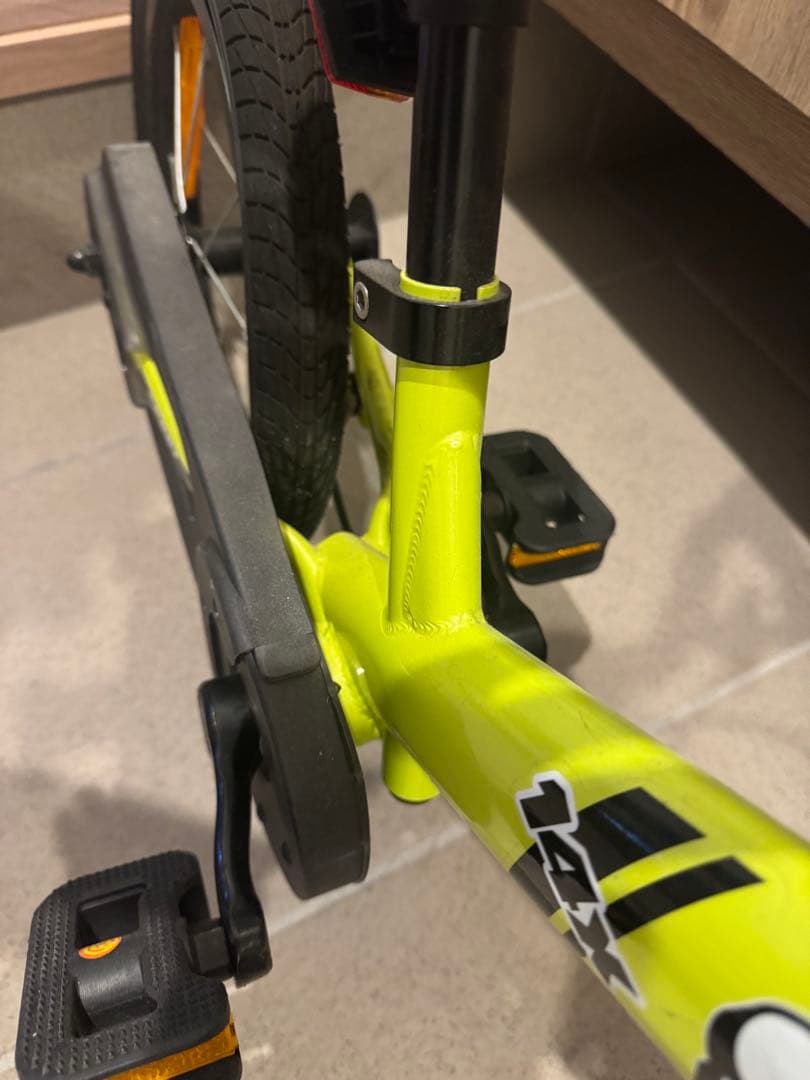 ストライダー 14x タイヤパンク有り