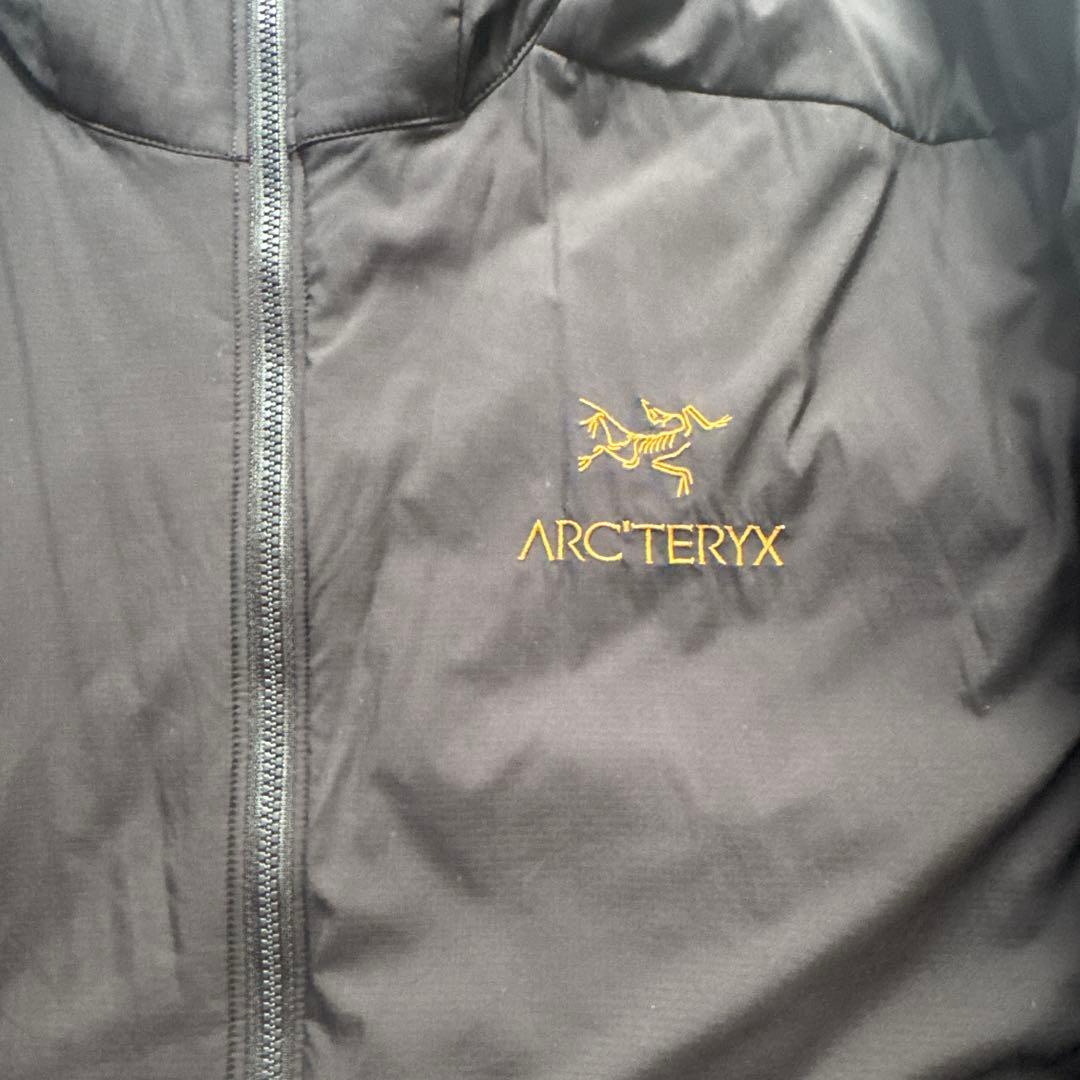 極美品ARC'TERYX atom LT hoodie 24kBLAC