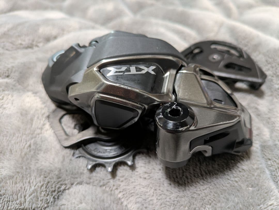 期間限定値下げ】シマノM9200XTR ワイヤレスDi2コンポ一式 - メルカリ