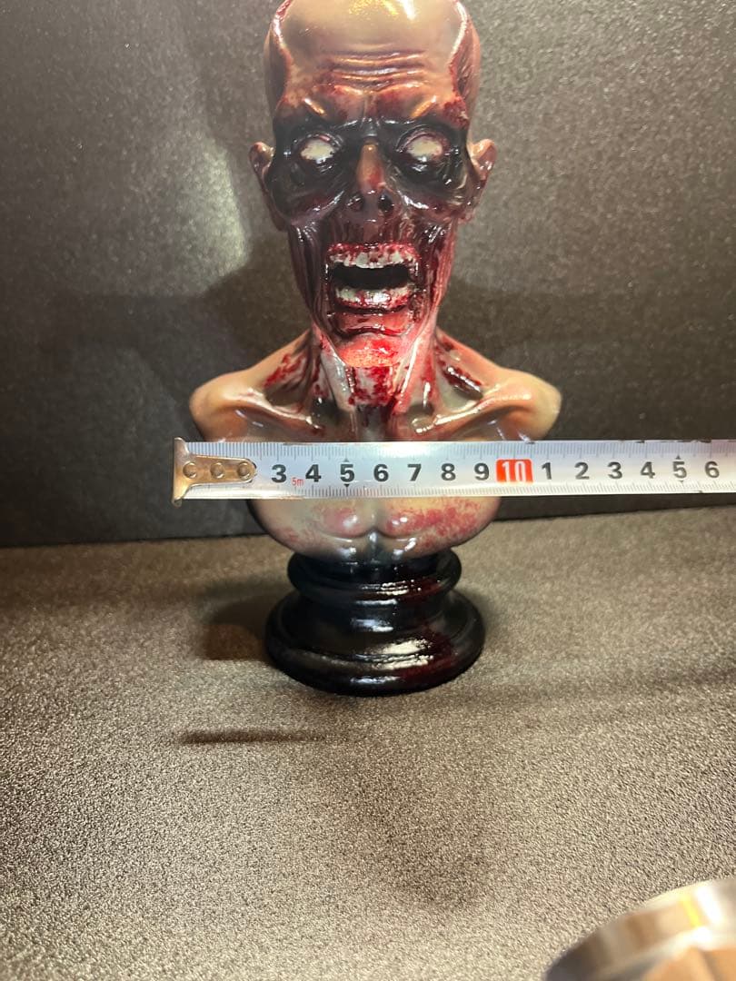ゾンビ bust フィギュア