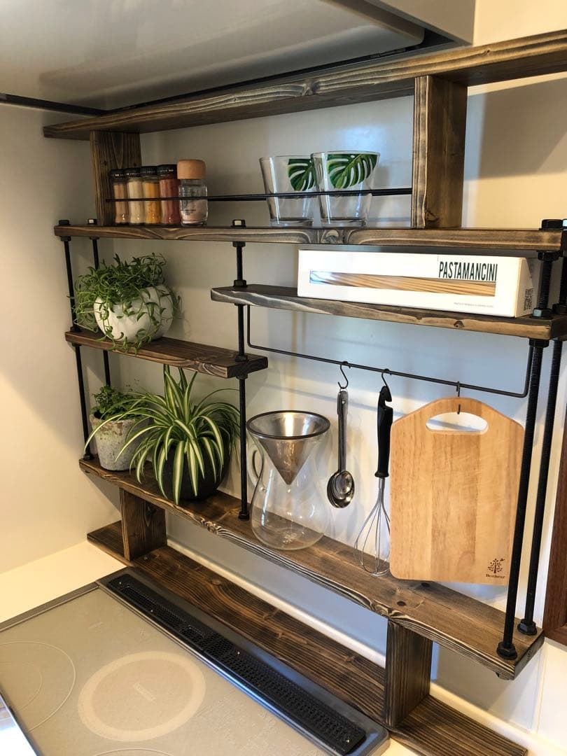 地震でも倒れない突っ張れるキッチンラックCentralスパイス収納