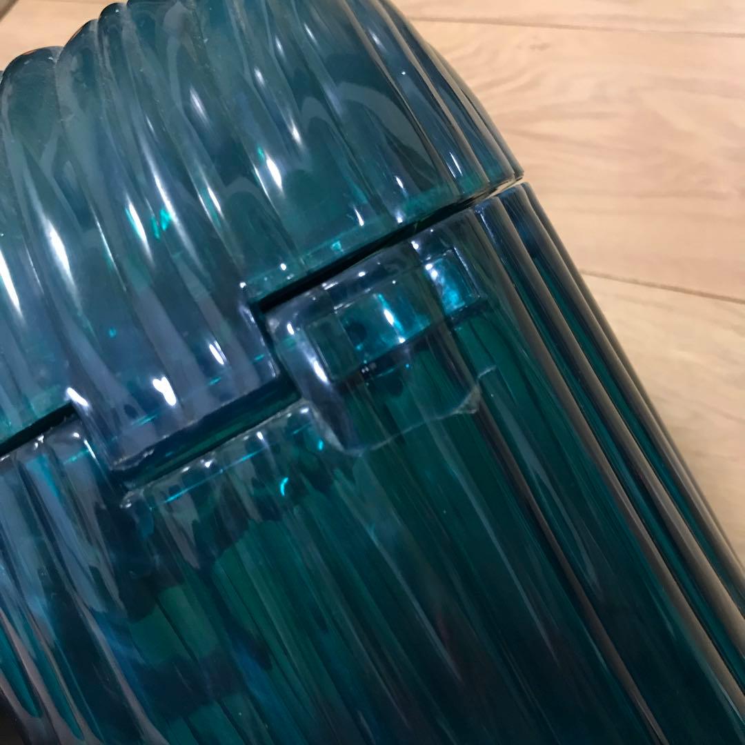 WAVE COOKIE JAR ビーチボーイズ サーフィンソング3曲が流れる