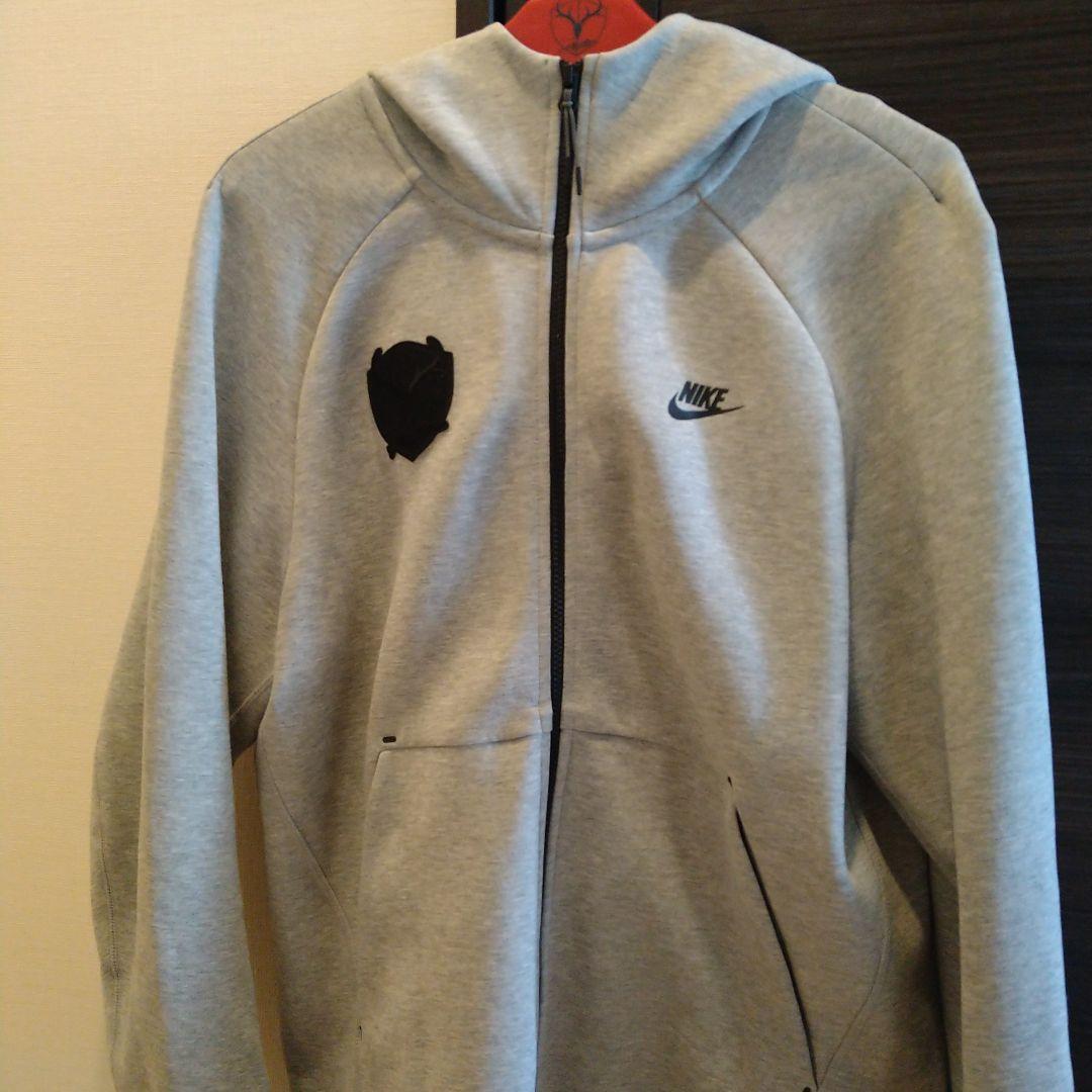 鹿島アントラーズ フード付きパーカー エンブレム - メルカリ