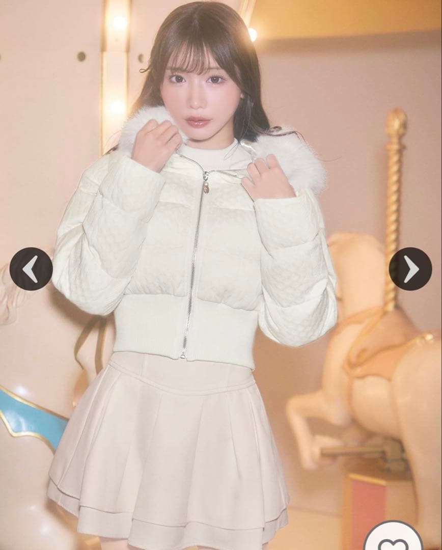 ミシェルマカロン ファーフードケーブル柄 ショートダウン - メルカリ