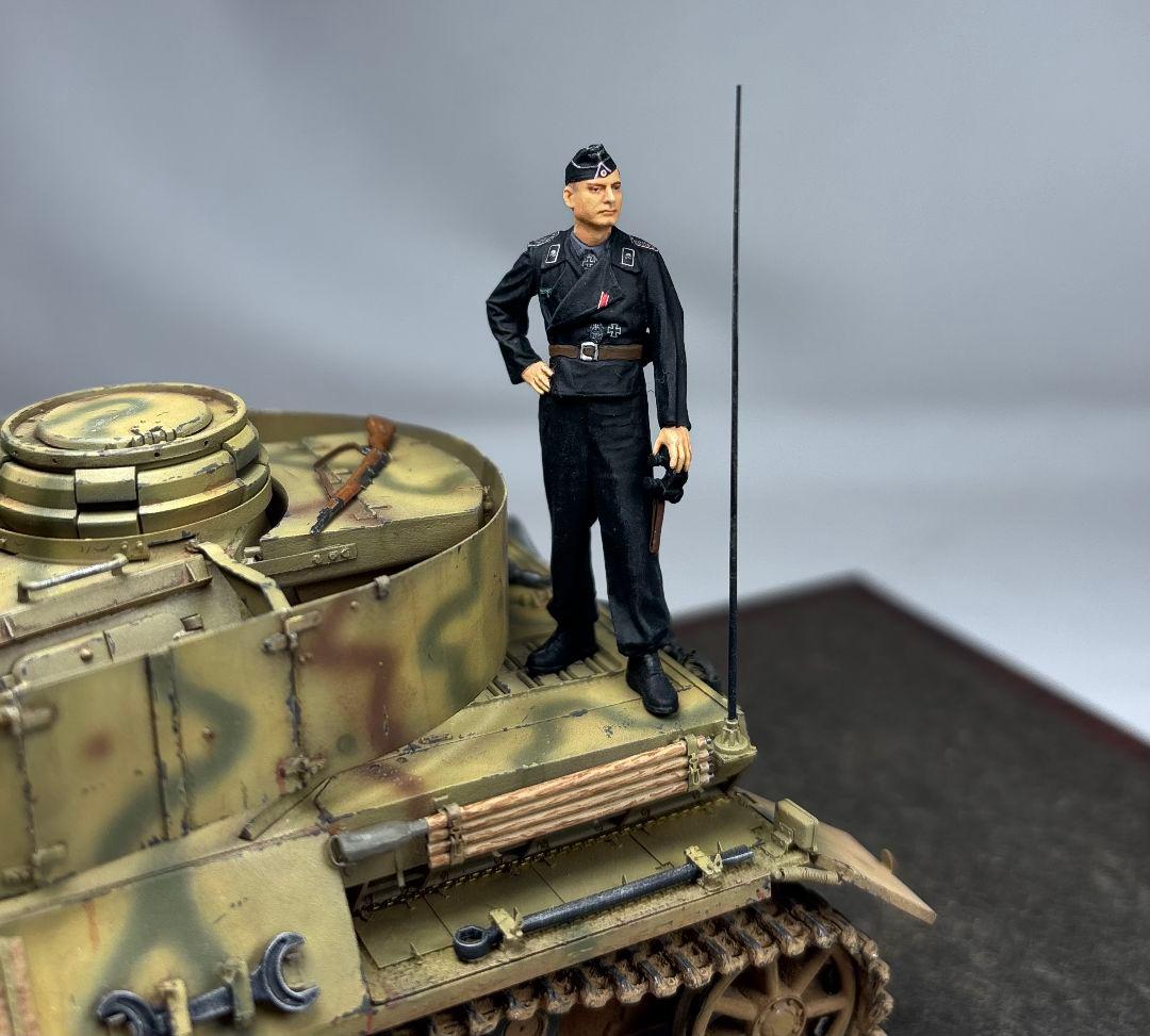 【完成品】アミュージングホビー 1/35 Ⅳ号戦車 クルップ計画型