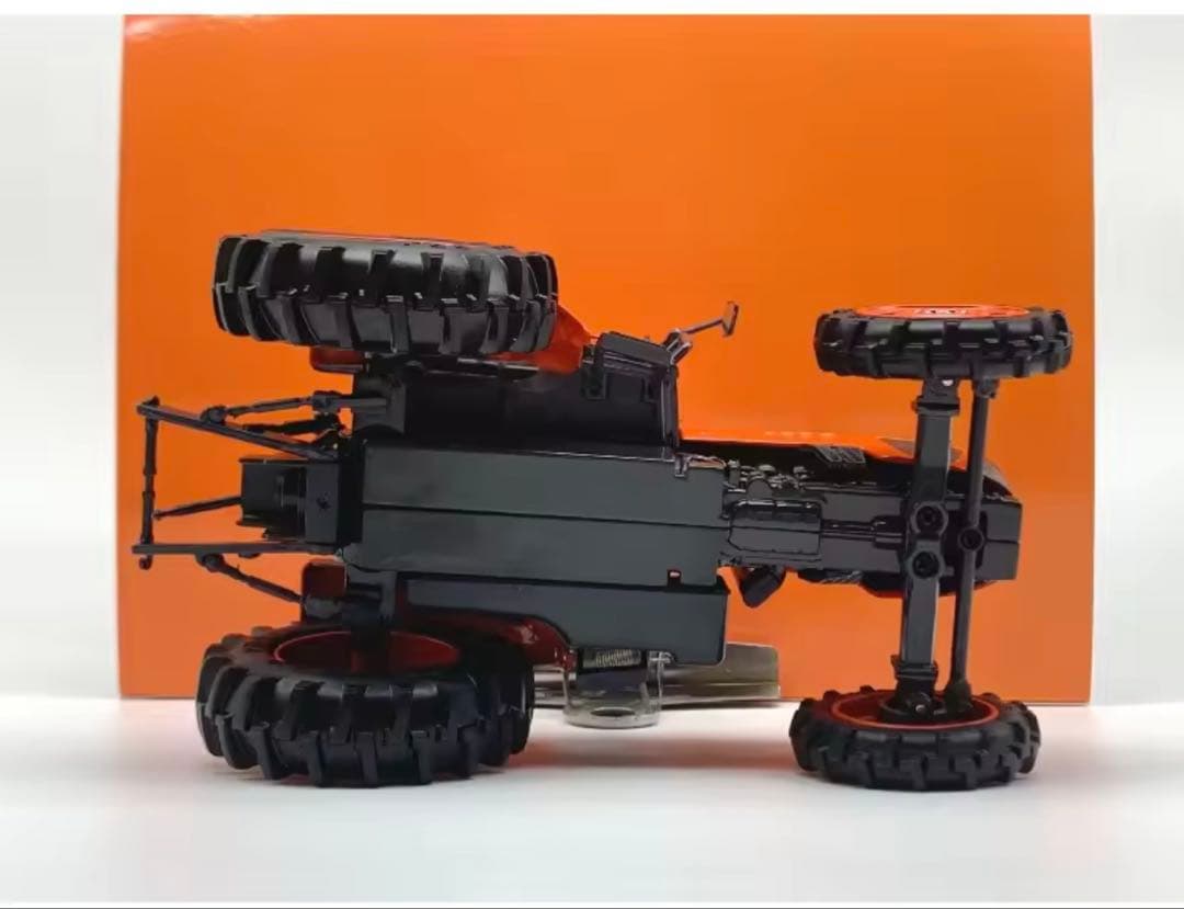 クボタ トラクター 1/24スケール モデル