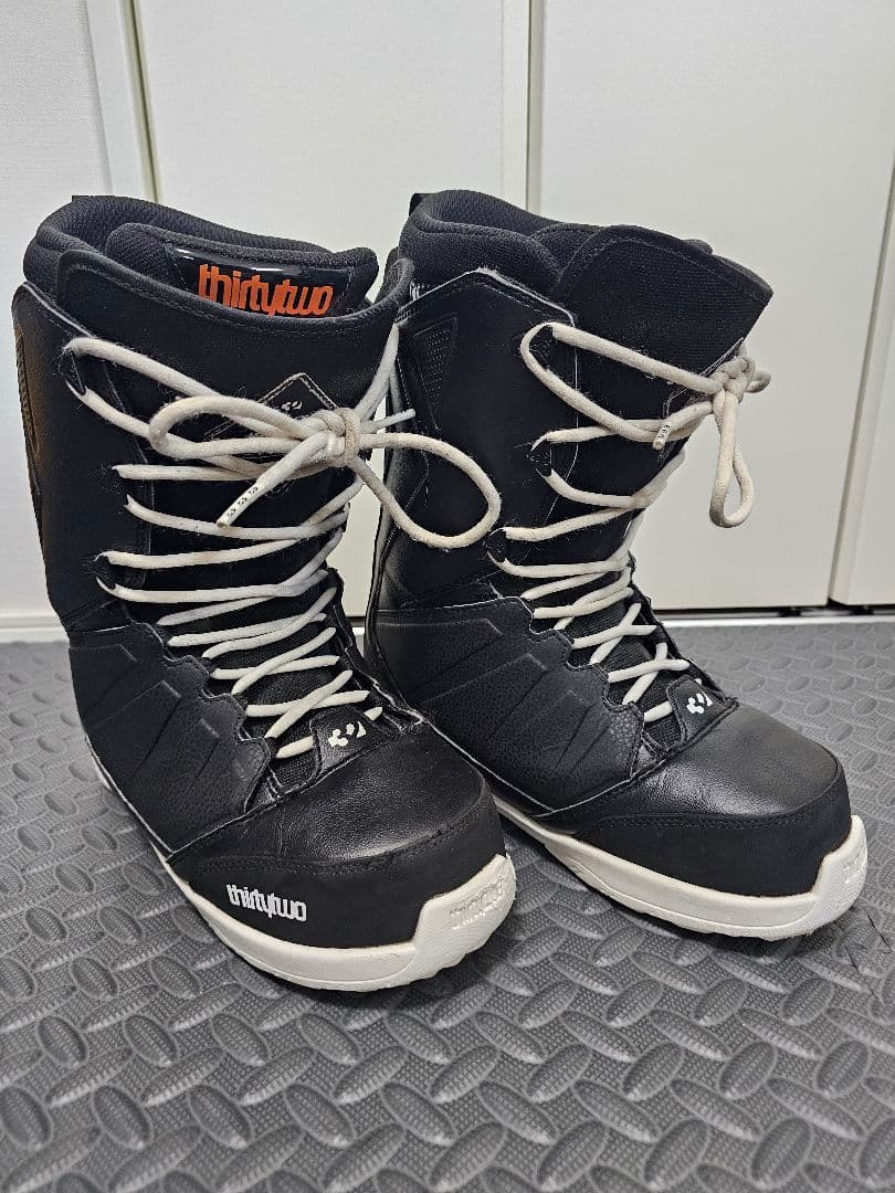 thirtytwo lashed サーティーツー ラッシュド 27.5cm