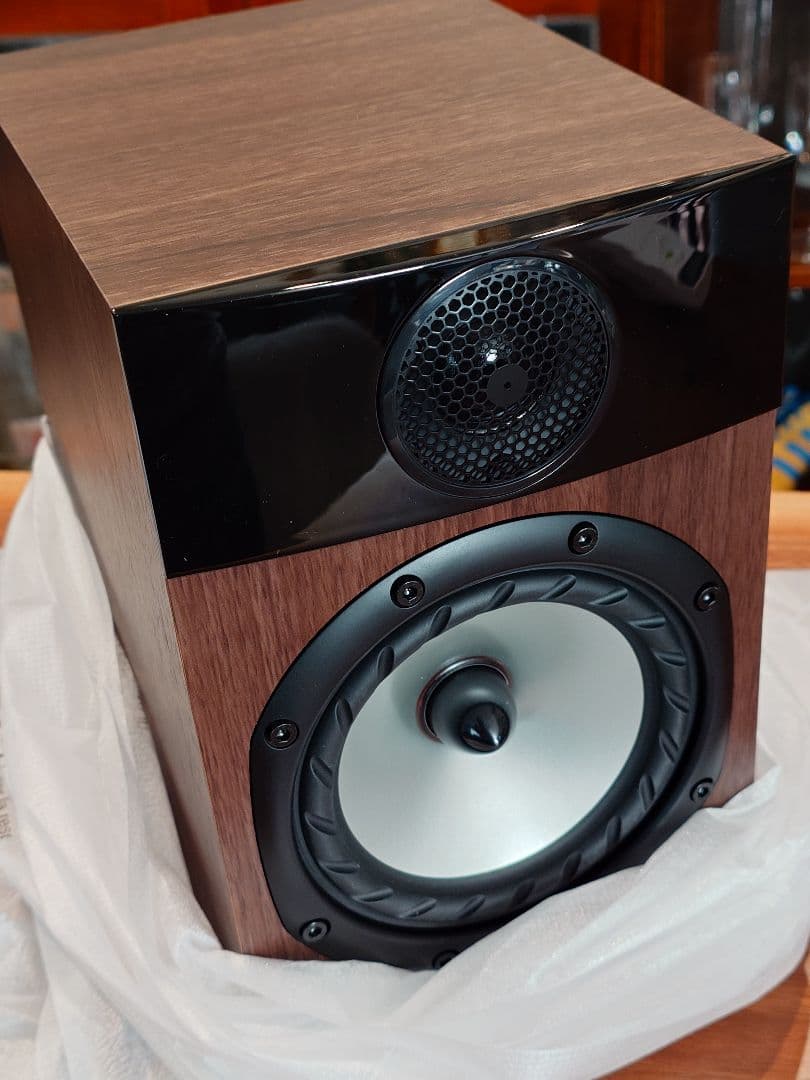 ファインオーディオ FYNE AUDIO F300 ウォールナット - メルカリ