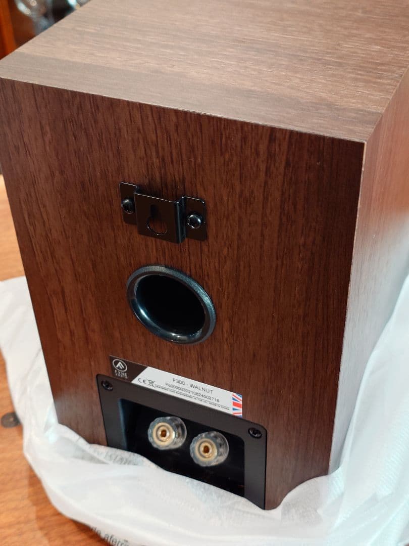 ファインオーディオ FYNE AUDIO F300 ウォールナット - メルカリ