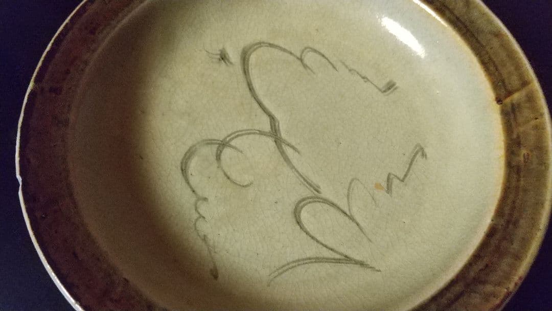 骨董 明治の酒津焼　秋草芒に虫の図　丸皿四枚！渋い 時代 八つ橋図金蒔絵 縁金溜塗 菓子皿 5客セット (明治期頃) – 逢季荘