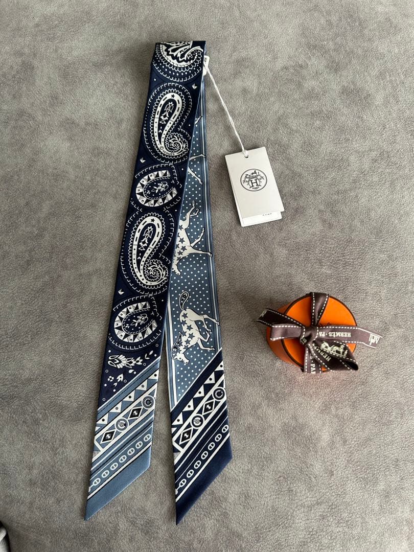 新品・2026SS エルメス ツイリー シュヴァルドゥクールバンダナ ブルー