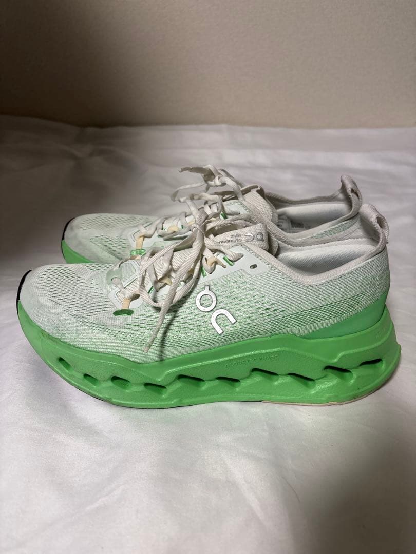 on クラウドサーファー マックス 26.5cm スニーカー ホワイト　オン