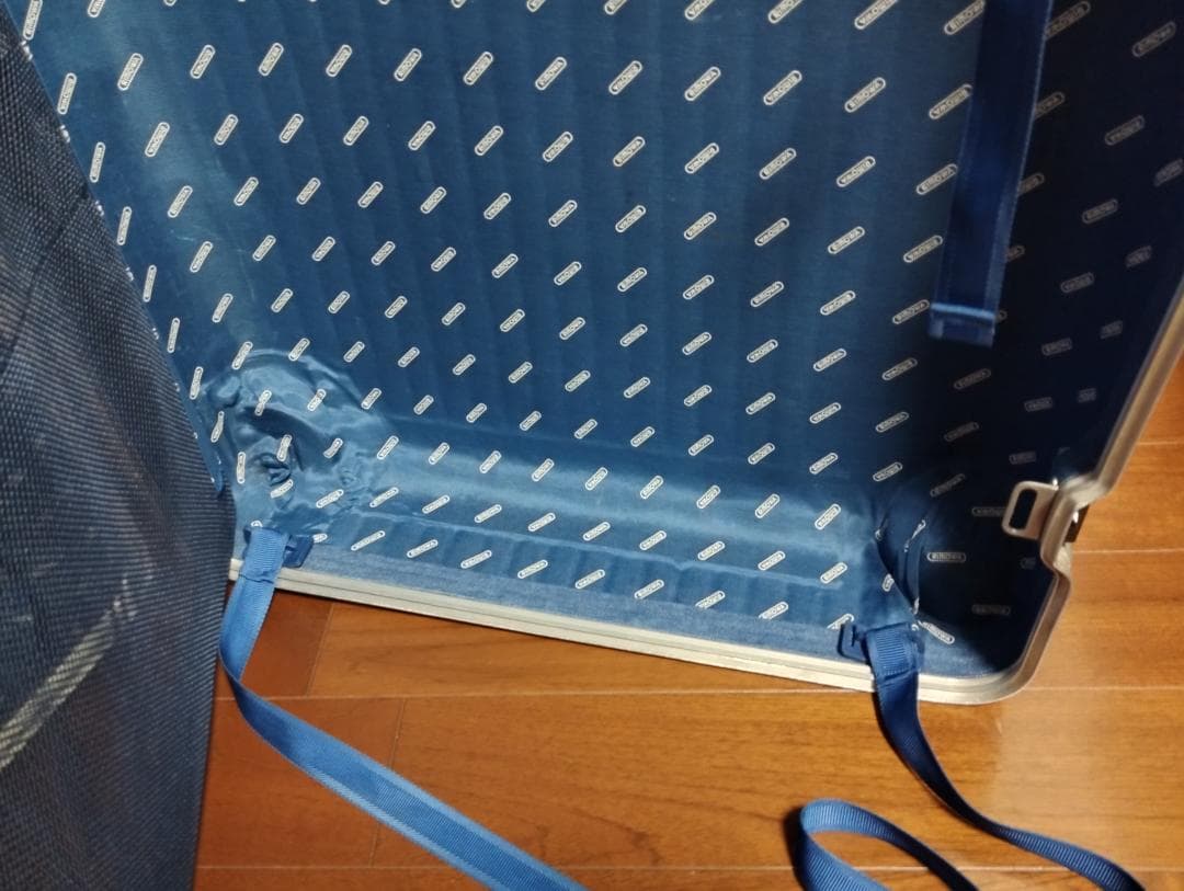 リモワスーツケース トパーズ 104リットル 4輪 廃版ヴィンテージモデル