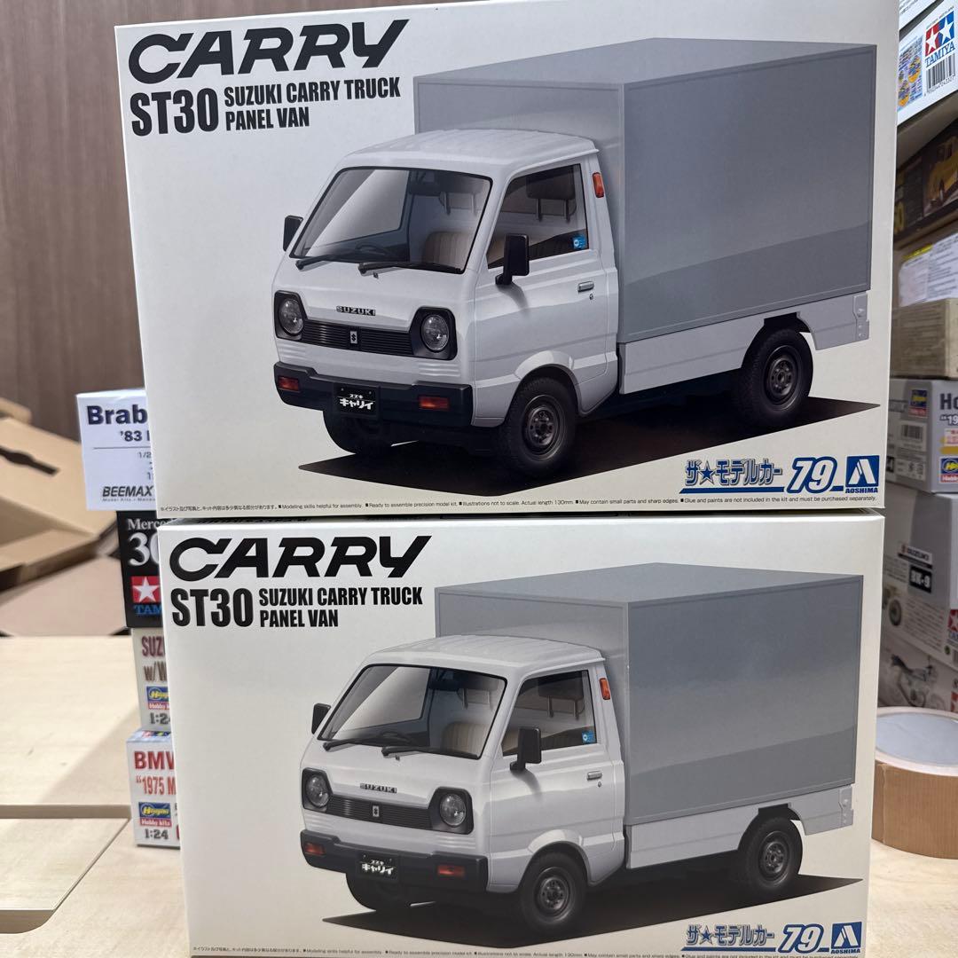 22 ハセガワ　タミヤ　アオシマ　マルイ　16台