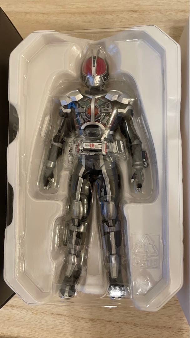 S.H.Figuarts 真骨頂製法 仮面ライダーファイズアクセルフォーム