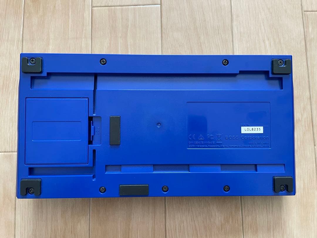 BOSS GT-1 マルチエフェクター（アダプタ付き）