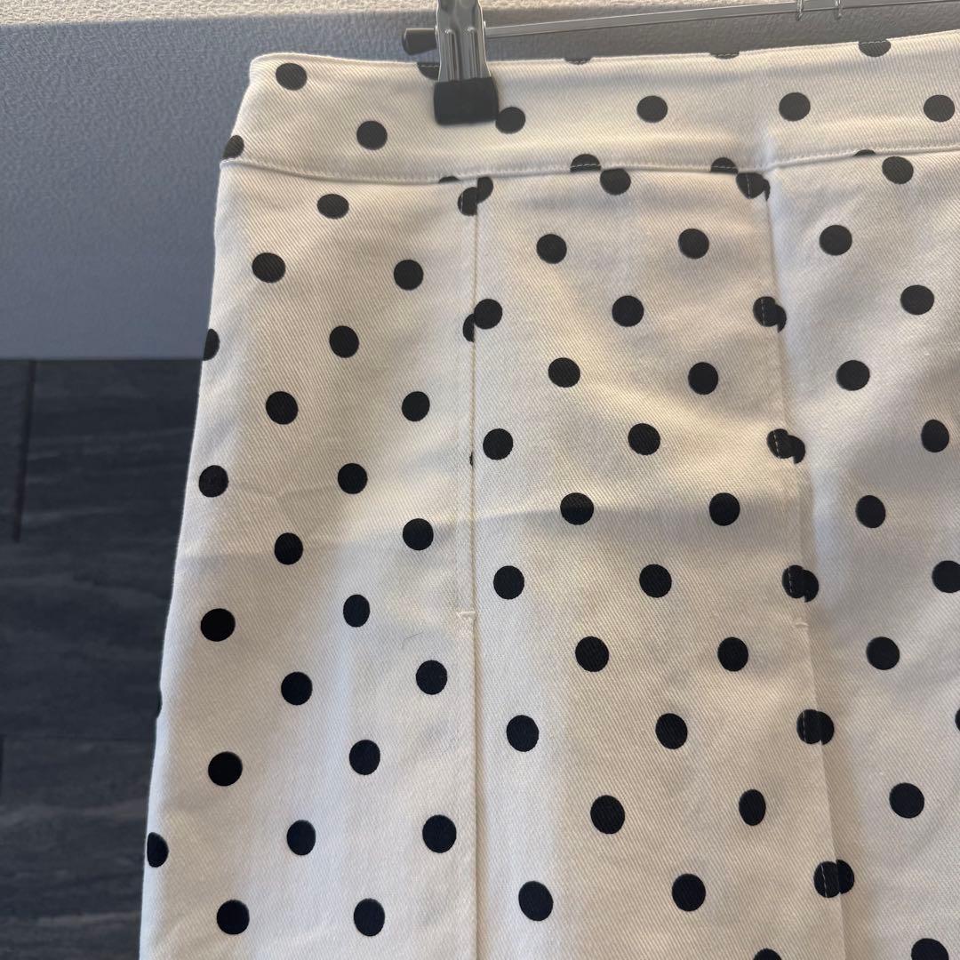 TINA：JOJUN ドット柄 プリーツスカート ホワイト Mサイズ - メルカリ