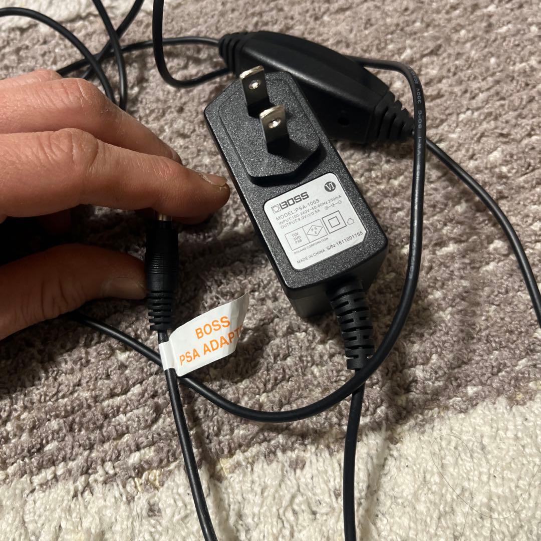 BOSS GT-1 ギターエフェクター　ボスアダプター