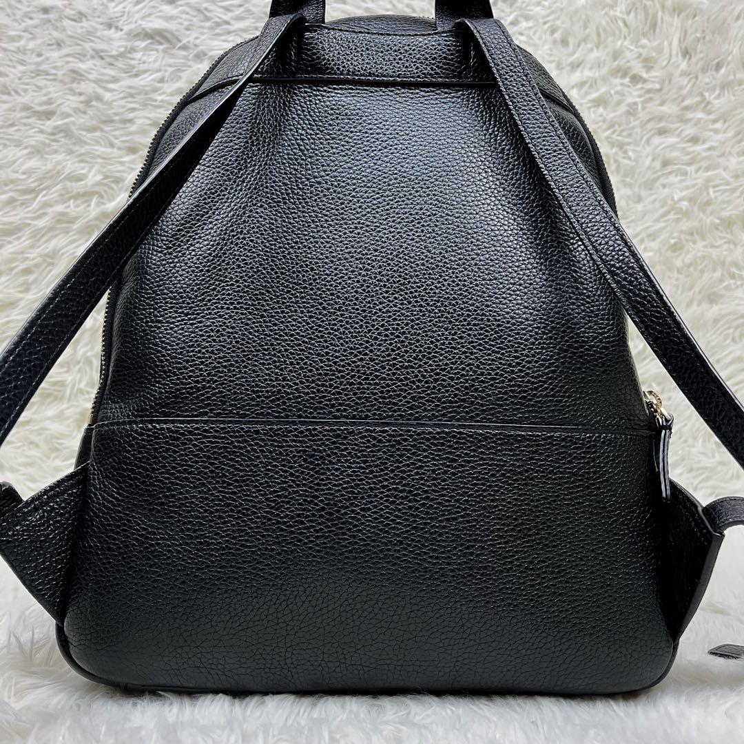 美品 トリーバーチ リュック エンボスロゴ シボ革 オールレザー 大容量