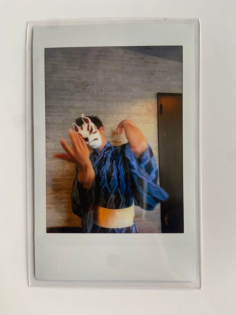 も*ふ様 O-MENZ 狐 チェキ - メルカリ