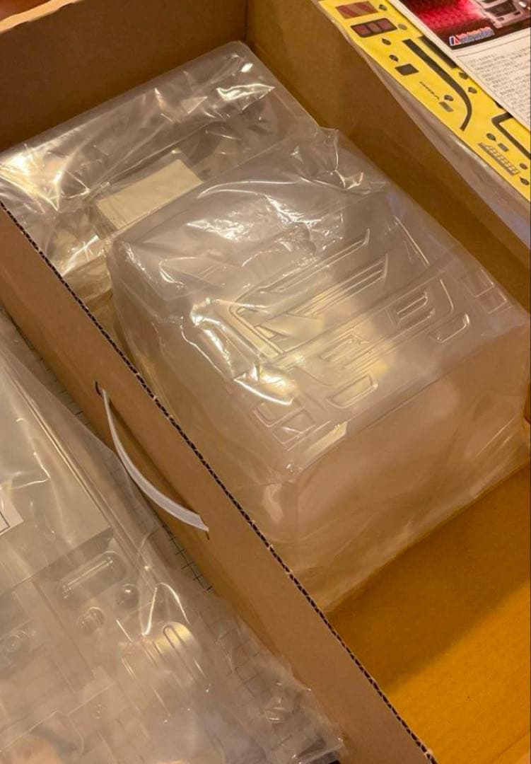 修*様 ABCホビー いすゞ ギガ　トレーラー ヘッド ボディ 新品　01スーパ