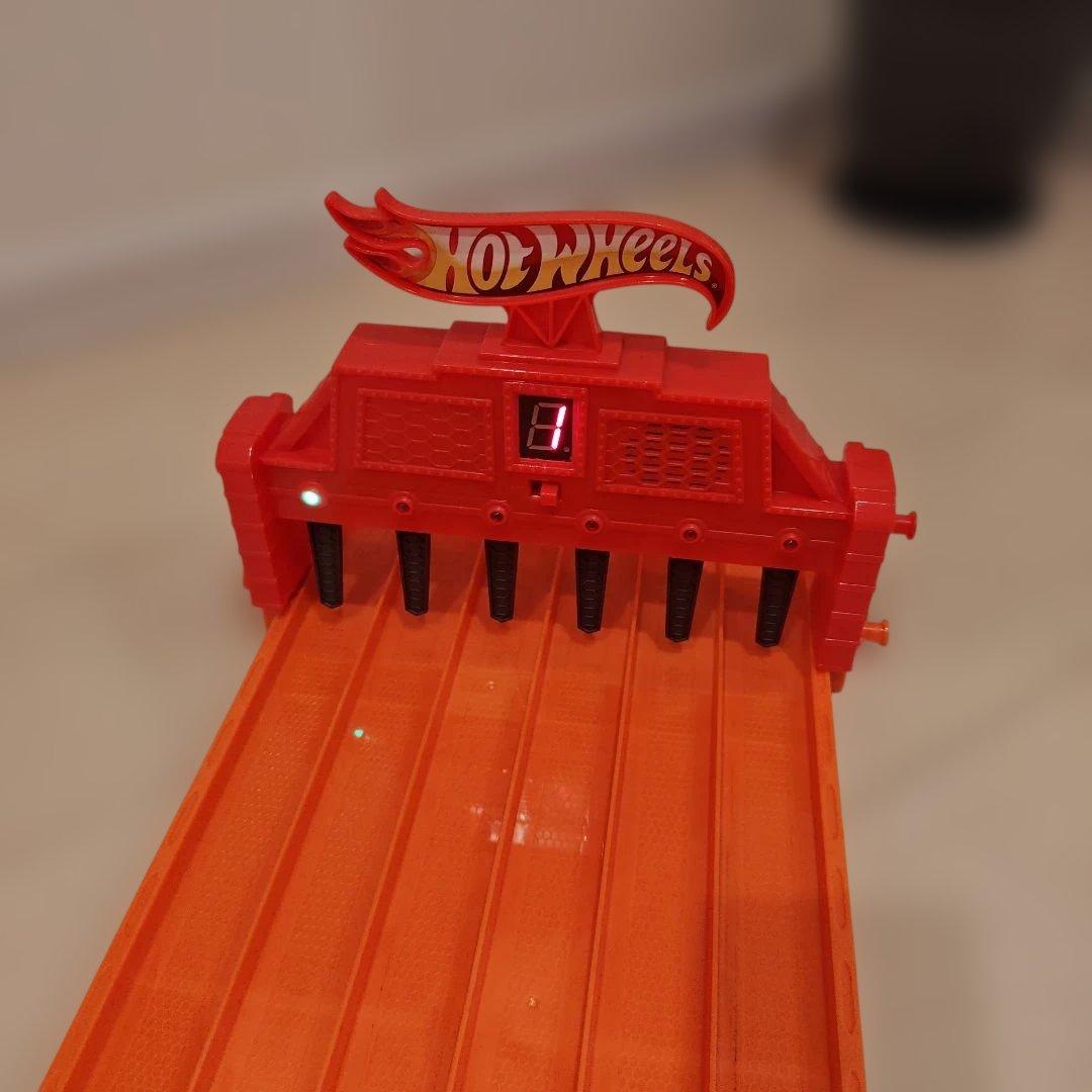 ホットウィール スーパー6レーン レースウェイ ミニカー10個セット