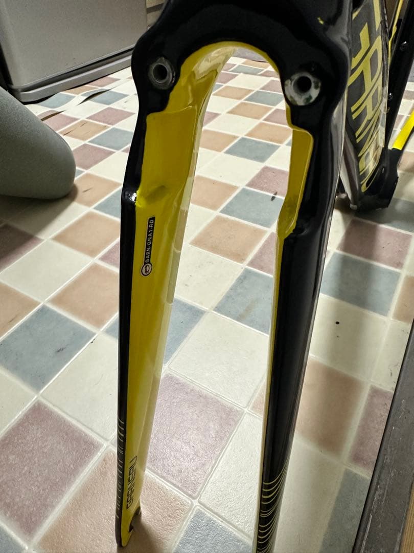 マル 様専用】GARNEAU GENNIX A1 ロードバイクフレーム 黒/黄 - メルカリ