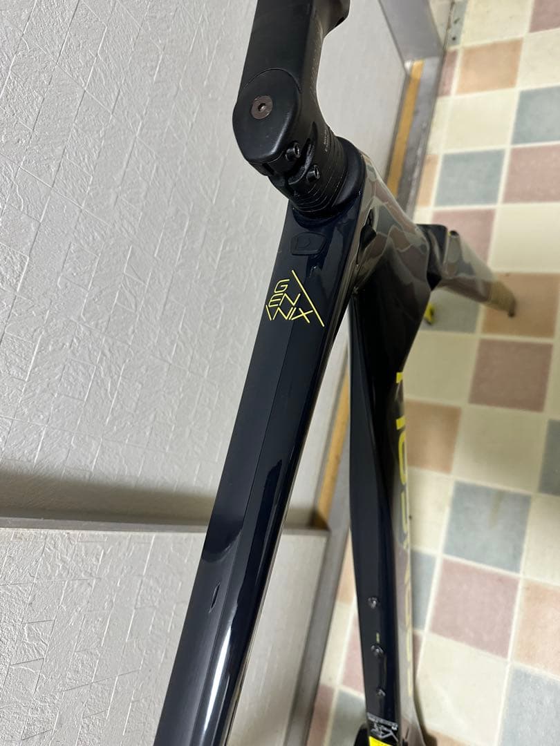 マル 様専用】GARNEAU GENNIX A1 ロードバイクフレーム 黒/黄 - メルカリ