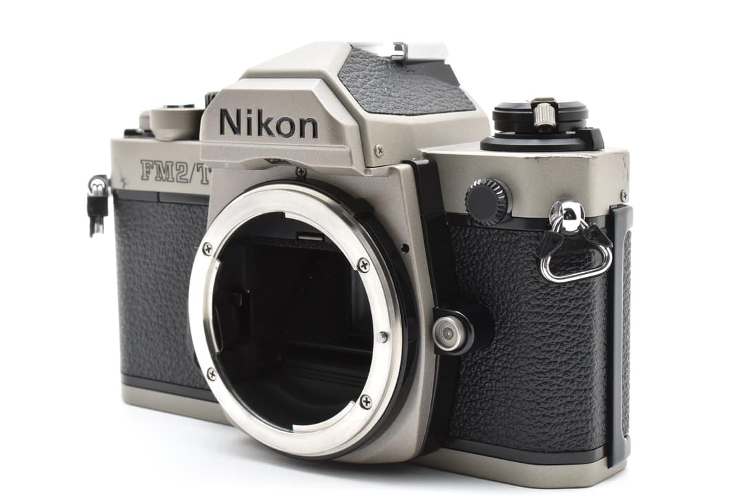 Nikon New FM2 T チタン ボディ 0190 - メルカリ
