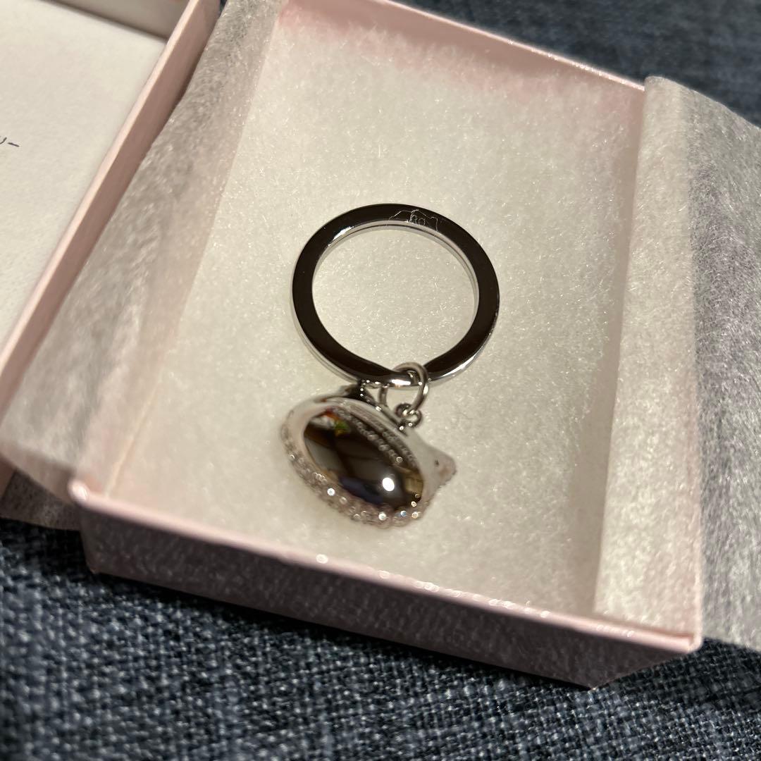 ハローキティ スワロフスキー　キーホルダー