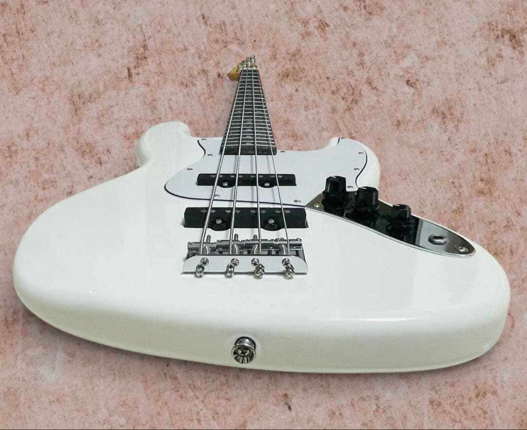 美品）BUSKER'S BJB-3 LPB ジャズベース ホワイト色 島村楽器 - メルカリ