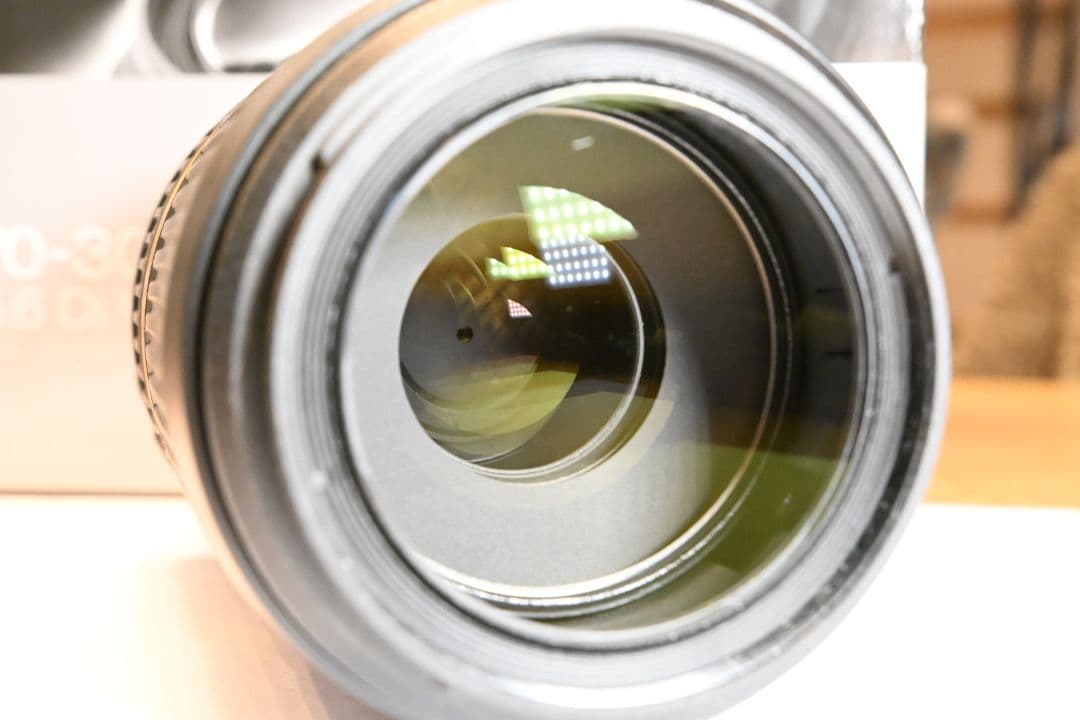 [美品] TAMRON SP 70-300mm F/4-5.6 Di VC