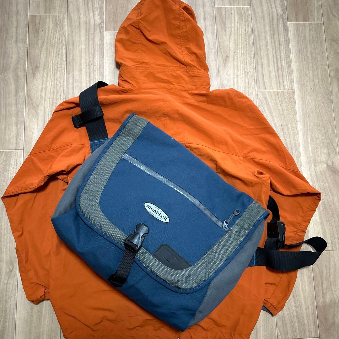 old mont-bell モンベル　ブルー　メッセンジャーバッグ　古着　y2k モンベルのボディバッグ いいサイズ感 いいネイビー 安定感抜群設計