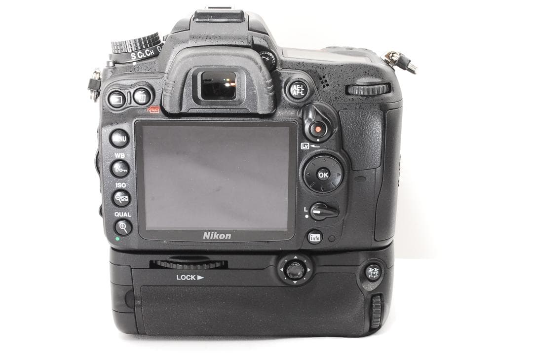 シャッター数211回 Nikon D7000 一眼レフカメラ スマホ転送 - メルカリ