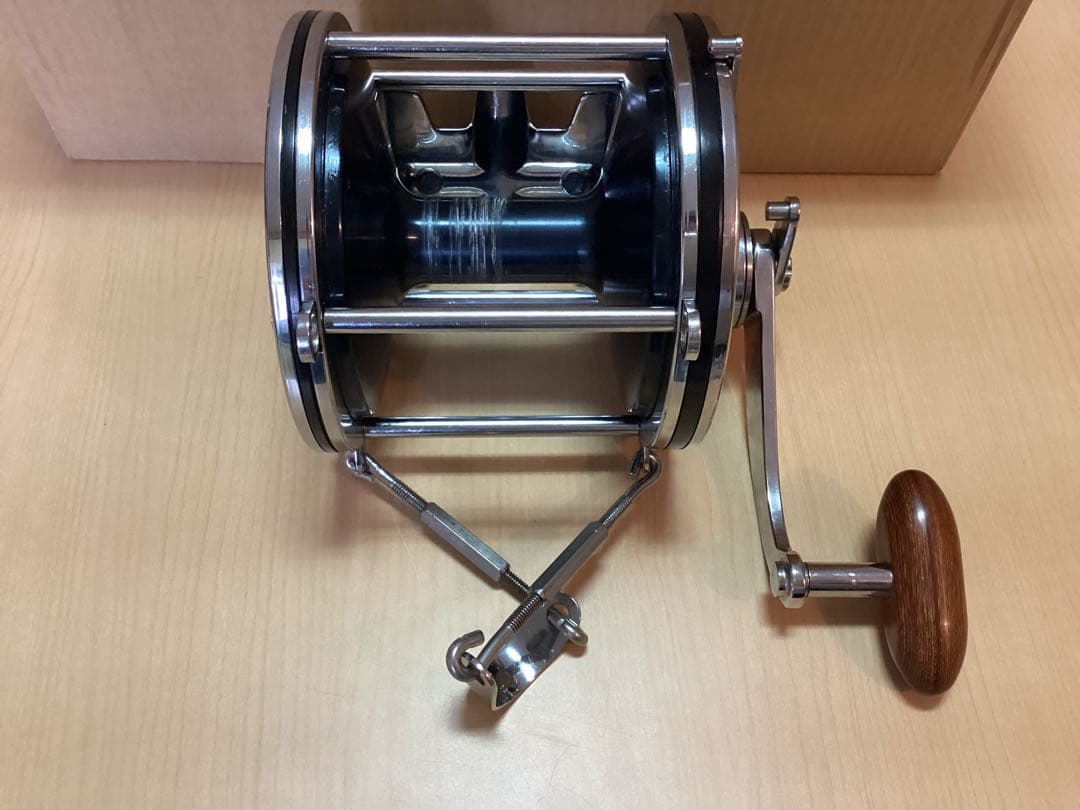 Penn SENATOR 12/0 ハンドルドラグ ピニオンギア強化済み - メルカリ