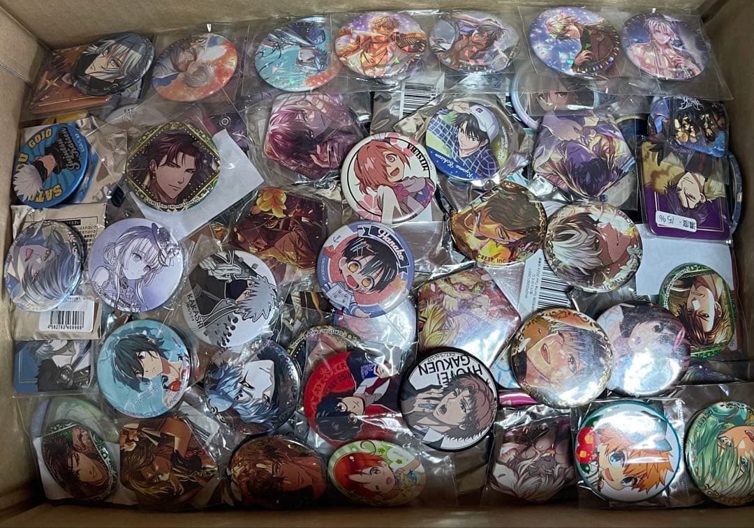アニメグッズ　キャラクターグッズ 缶バッジ まとめ売り　1200個以上一箱限定