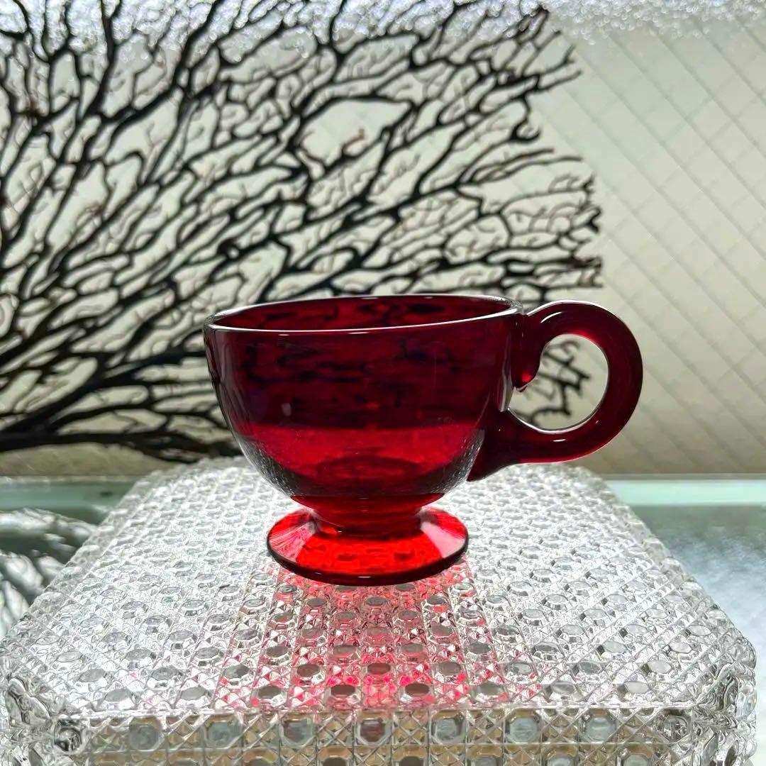 骨董　時代ガラス　希少緋色　朱赤　赤胴　取手付き　アイスクリームコップ　氷コップ ガラス :: 赤縁 アイスクリームコップ | COTTOU.JP 骨董の通販