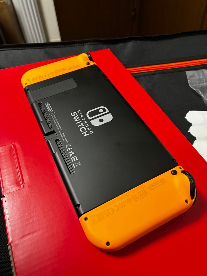 ニンテンドースイッチ　オレンジ　付属品、箱有り　ver.19.0.1