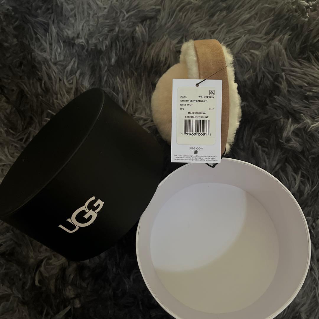 UGG イヤーマフchestnut新品未使用 ラッピング袋お付けできます - メルカリ