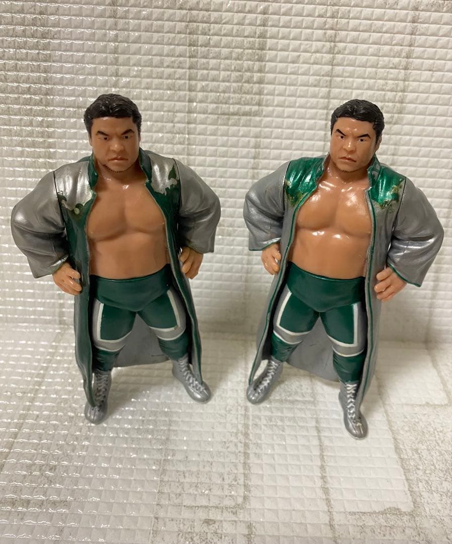 三沢光晴フィギュア ガウンタイプ2種☆プロレスリングノア☆NOAH