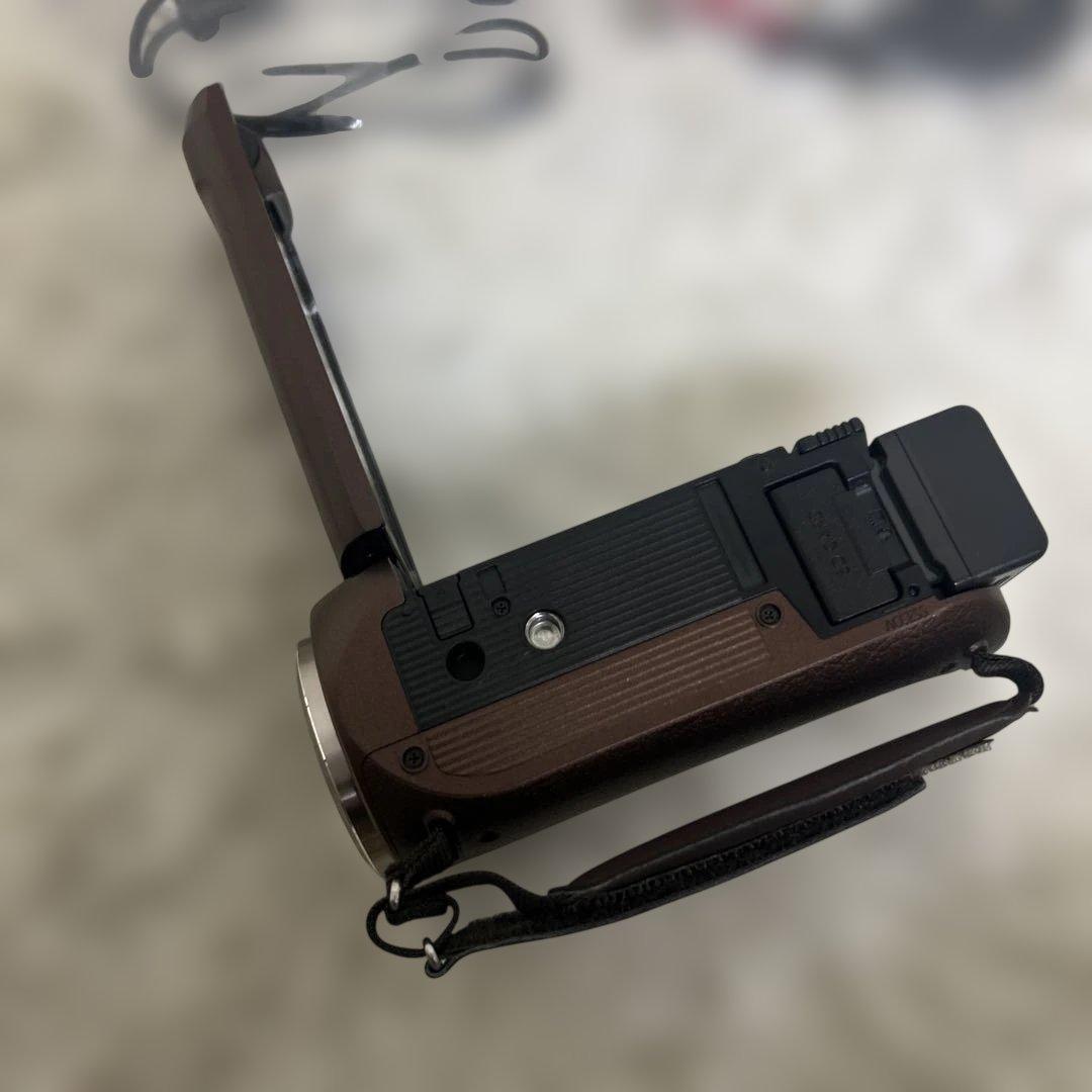 未使用級】Panasonic HC-W585M ブラウン 付属品完備 - ビデオカメラ安価