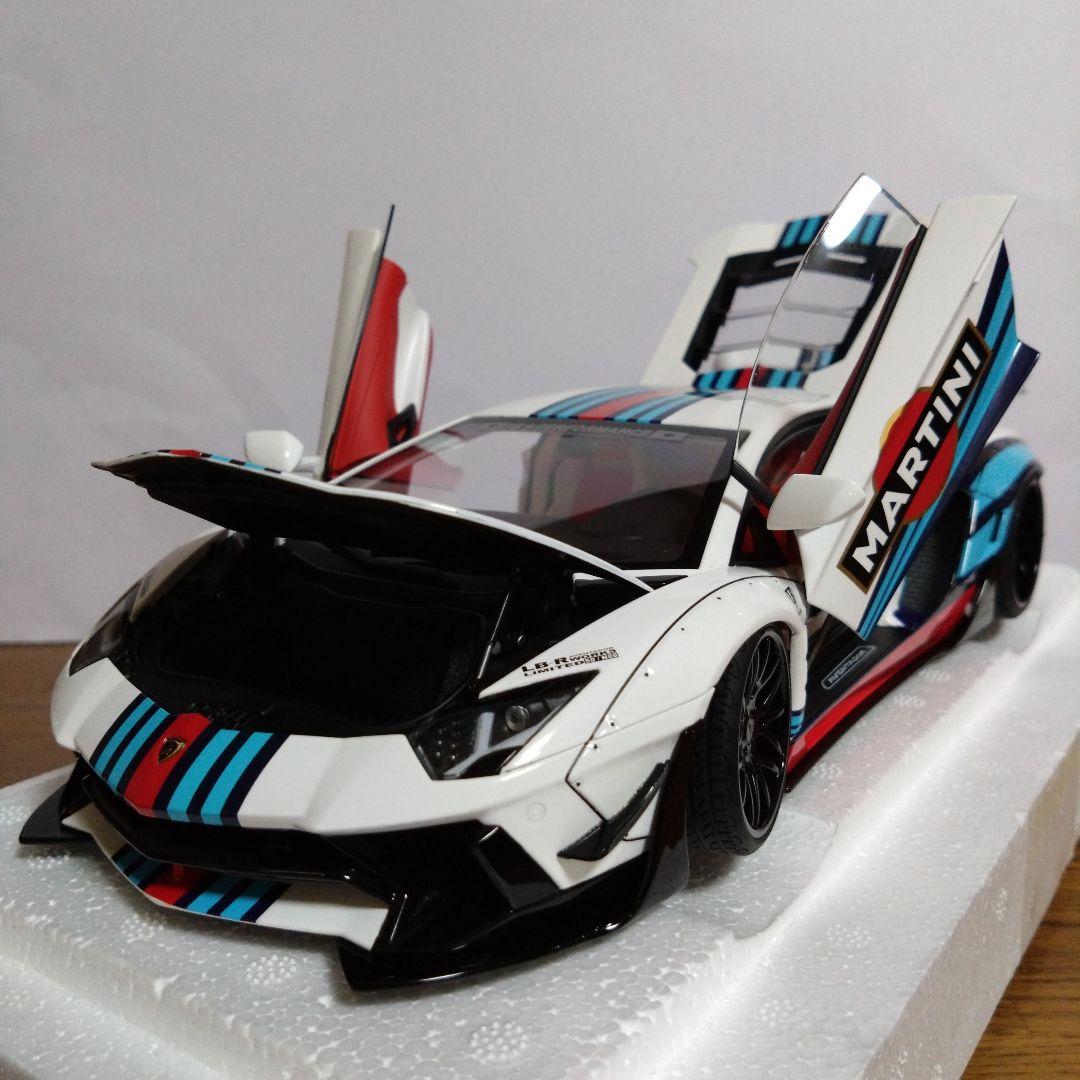 1/18 LB-WORKS ランボルギーニ　アヴェンタドール