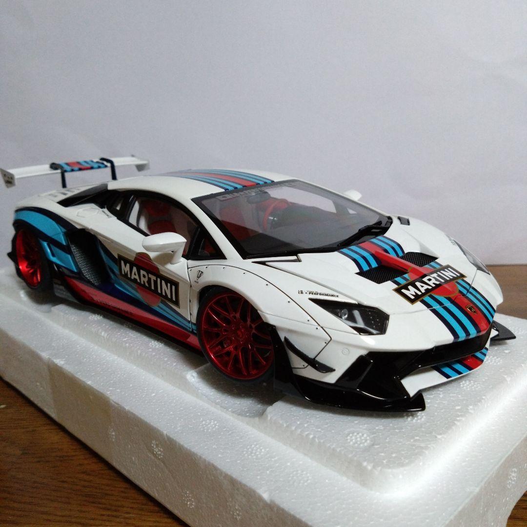1/18 LB-WORKS ランボルギーニ　アヴェンタドール