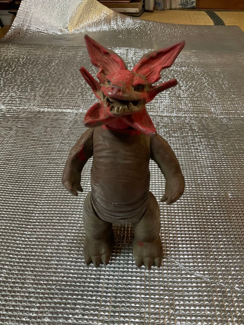 マルサン製／ガボラ。当時もの。ウルトラマンの怪獣【汚れあるが価値はあります】。 Yahoo!オークション - マルサン ガボラ ウルトラマン ソフビ 当時物 ジ