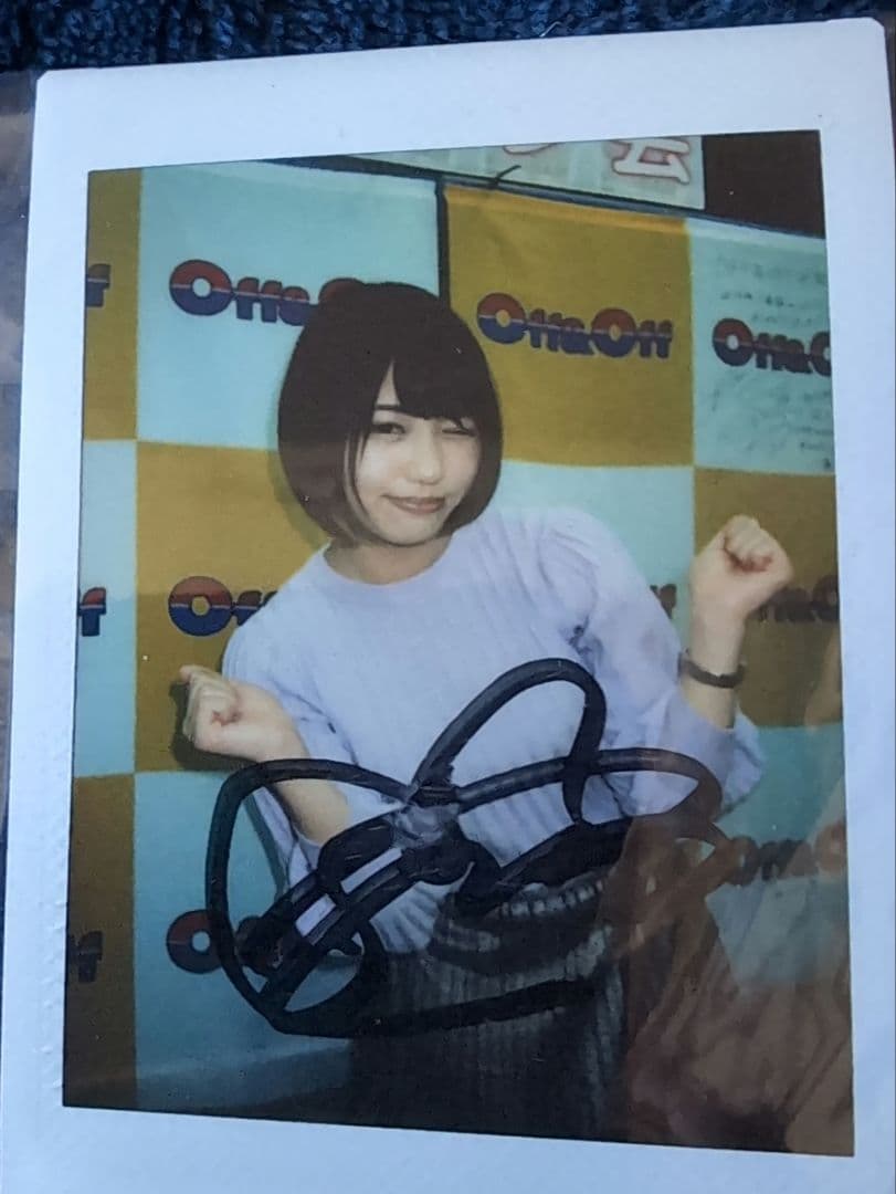 唯井まひろ サイン入りチェキ ブロマイドセット - メルカリ